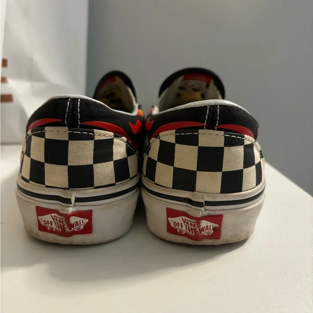 Vans x Disney slides - Picture 5 of 6
